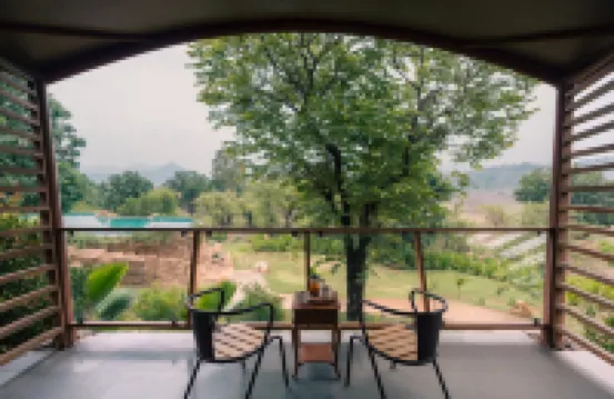 แอนเธีย รีสอร์ตส์, พาวนา เลค - ลักชัวรี บูทีค รีสอร์ต