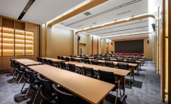 Meihao Ritz Hotel (Datong South Station Fangte Store)