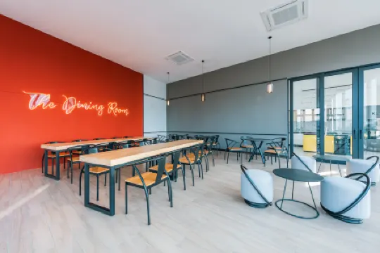 Space Residency Premier Suites Johor Bahru Отели рядом с достопримечательностью «Dataran Istana Besar Johor Bahru»