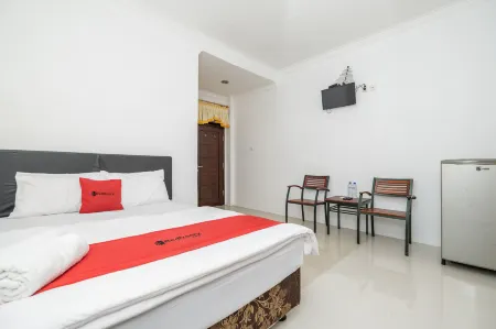 RedDoorz @ Gunungsari Surabaya 2