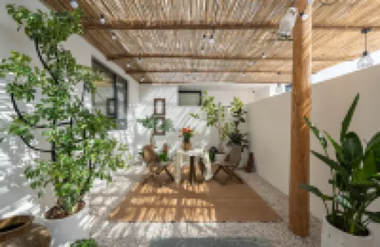 Yaoguang · MYST French Style | Luxury & Wild Guesthouse。 Hotel dekat Wuyuan Scenic Spot