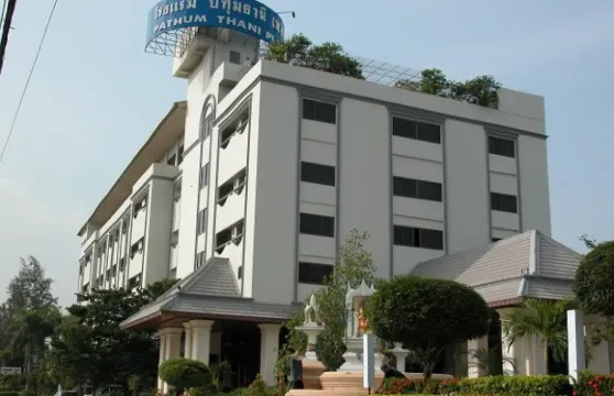 巴吞他尼廣場酒店