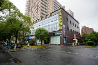 Bowin E-Sports Hotel