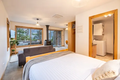 Freycinet Stone Studio 8 - Apartments