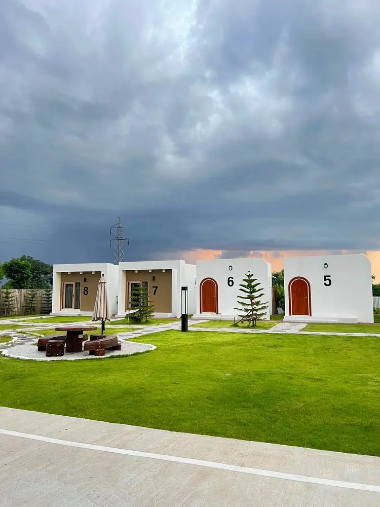 รูปภาพของกรีน ไวท์ รีสอร์ท แอนด์ คาเฟ่