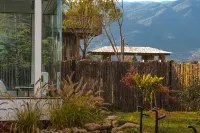 Luxcreek Space Pod | Enjoy Snow Mountain Sunrise View · Private Hot Spring · Vacation Homestay