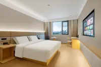 Landu Hotel