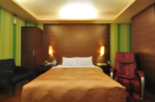 Huaxiang Motel - Daliao by HXgroup โรงแรมใน