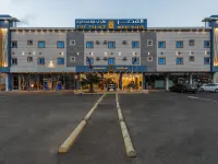 Al Qasr Hotel Suites -Al Matar Hotel di Abha