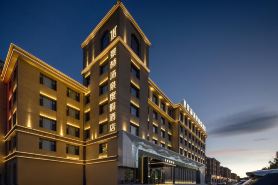 Xilinhot Jinghe Tangquan Resort Hotel