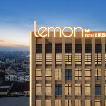 Lemon Hotel