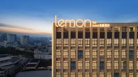 Lemon Hotel
