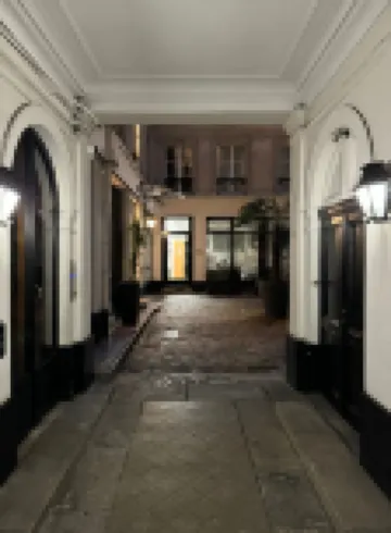 Stunning Parisian studios – Champs-Élysées & Opéra