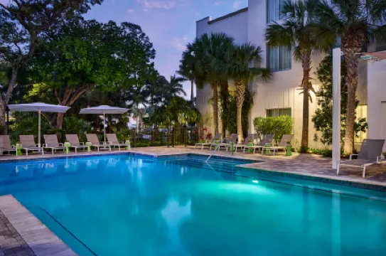 Faro Blanco Resort Marathon Florida Keys, Curio by Hilton