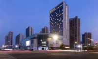 Maison New Century Hotel Hangzhou Bay (in Geely Giehow Plaza)