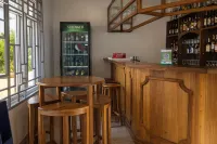 Mkomazi Hotels and Camp Sites - 애견동반