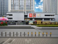 Yunmu Hotel (Zhengzhou Zhongyuan Wanda Poly Hearty Hotel) Hotels near Zhengzhou No.1 Middle School Education Group (42 Middle School Campus)