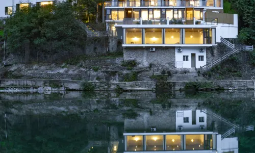 Xingyi Yunshe Guesthouse (Fanjing Mountain Scenic Area Branch)