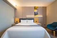 Homeinn Selected Hotel (Feicheng Taixi Avenue Long Distance Bus Station)