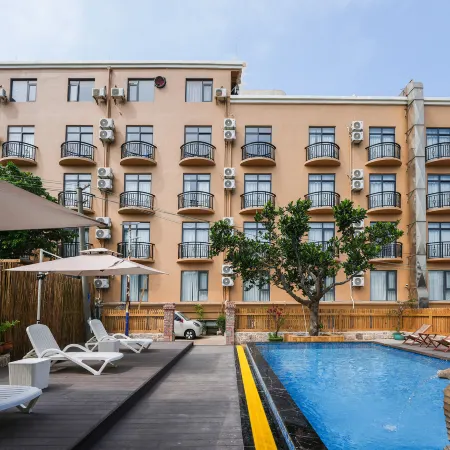 Coastline Holiday Hotel (Weizhou Island)