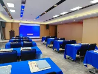 Hechi Rezen Trend Hotel (Jinchengjiang Station Baima Pedestrian Street Branch) - Business