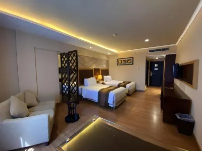 Regent's Park Hotel at Kayutangan Malang Hotel dekat Stasiun Kereta Malang
