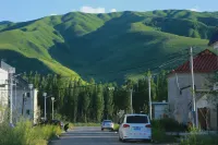 Natural Beauty Homestay (Nalati Grassland Store)