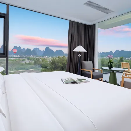 Yushan Jianshui Riverside Family Resort (Yangshuo Yulong River Ten-Mile Gallery)