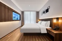 Homeinn Plus Hotel (Hangzhou Fuyang Wildlife World)