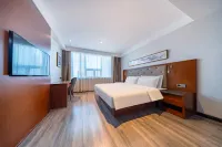 Heyi Hotel (Xining Daxin Street Night Market Central Square Branch)