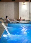 Darkhill Hotel - piscina