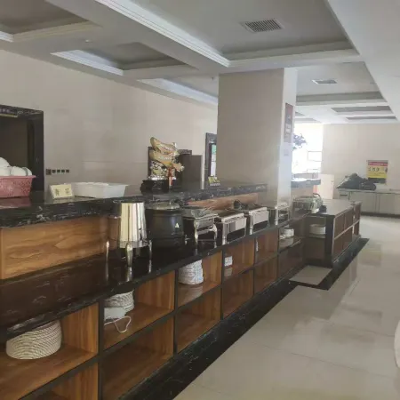 Qingyan Hotel