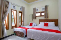 RedDoorz Near Desa Wisata Tambi Dieng - Pensions