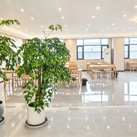 Yunqi Homestay Hotel