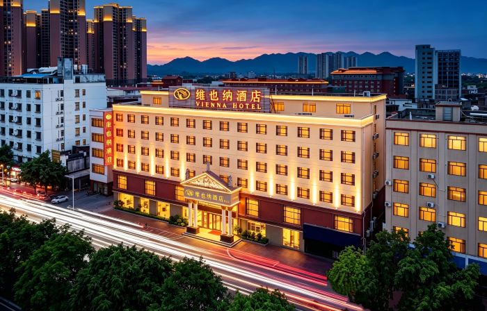 Vienna Hotel (Luoding Luocheng Branch)