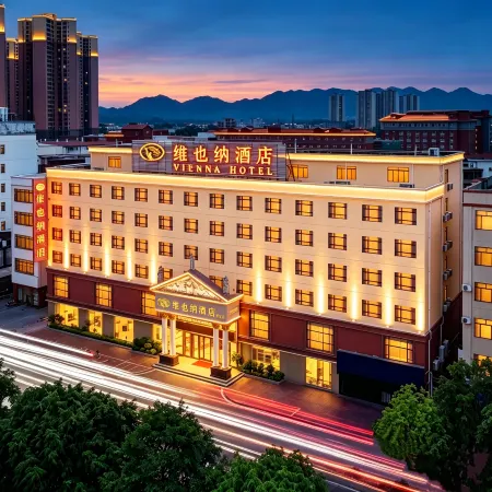 Vienna Hotel (Luoding Luocheng Branch)