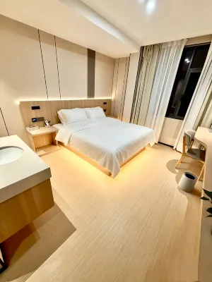 Longquan Longting Holiday Homestay (Anren Town Yonghe Bridge) - con vista montagne
