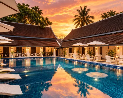 Jing Land Palace Hotel (Phousi Mountain Sunset Viewpoint &Downtown Mekong Riverside Hotel) Hotels near That Chomsi