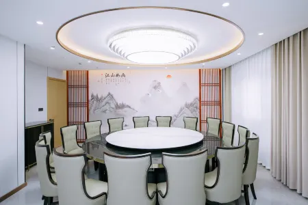 Manmei Hotel (taizhou Jiangyan sanshuiguangchang Plaza) Отели рядом с достопримечательностью «Qintong Ancient Town»