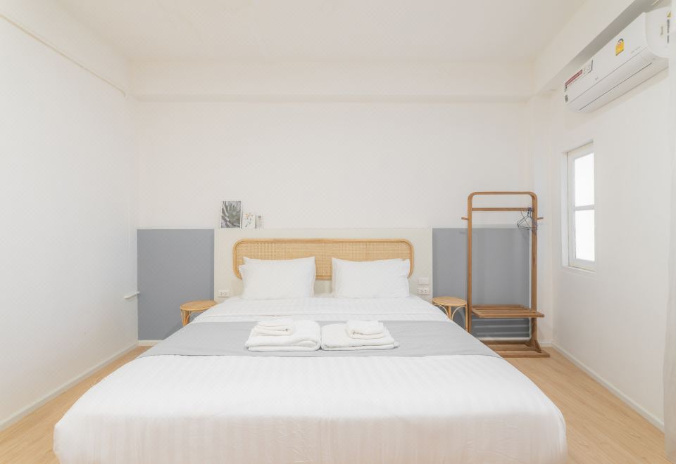 아파트먼트 침실