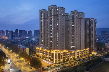 Pingdingshan Liyun Fenglong Hotel