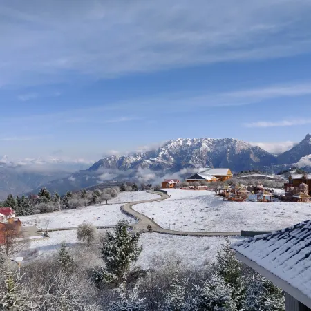 Zhouqu Laga Cloud Mountain Hotel