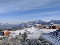 Zhouqu Laga Cloud Mountain Hotel