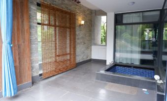 Yi'an Xiaolou B&B (Lushan Hot Spring Resort Branch)