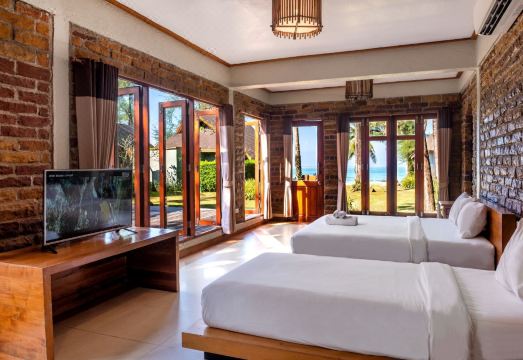 Peter Pan Resort 야경