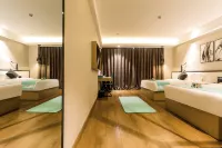 Qingya Hotel (Luohe High Speed Railway West Station)