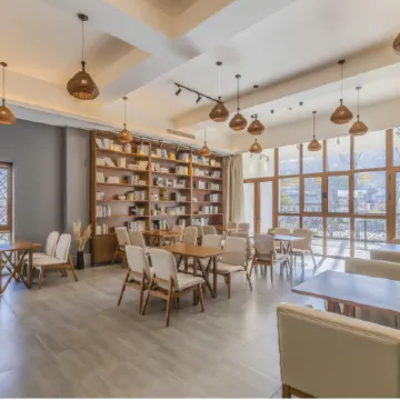 Shijiazhuang Pingshan Golden Benzhai Hotel