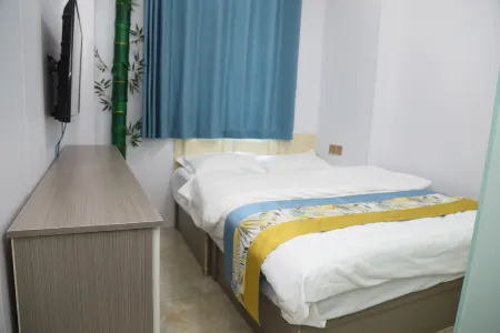 Jiangyanyuan Hotel (Caojiabao Airport) Отели рядом с достопримечательностью «le du nan shan»