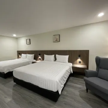 Hotel Bundusan Hotels near Our Lady Queen Of Peace Catholic Church