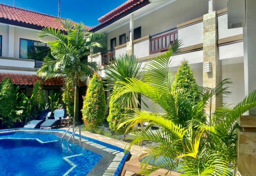 더 니치 발리 외관